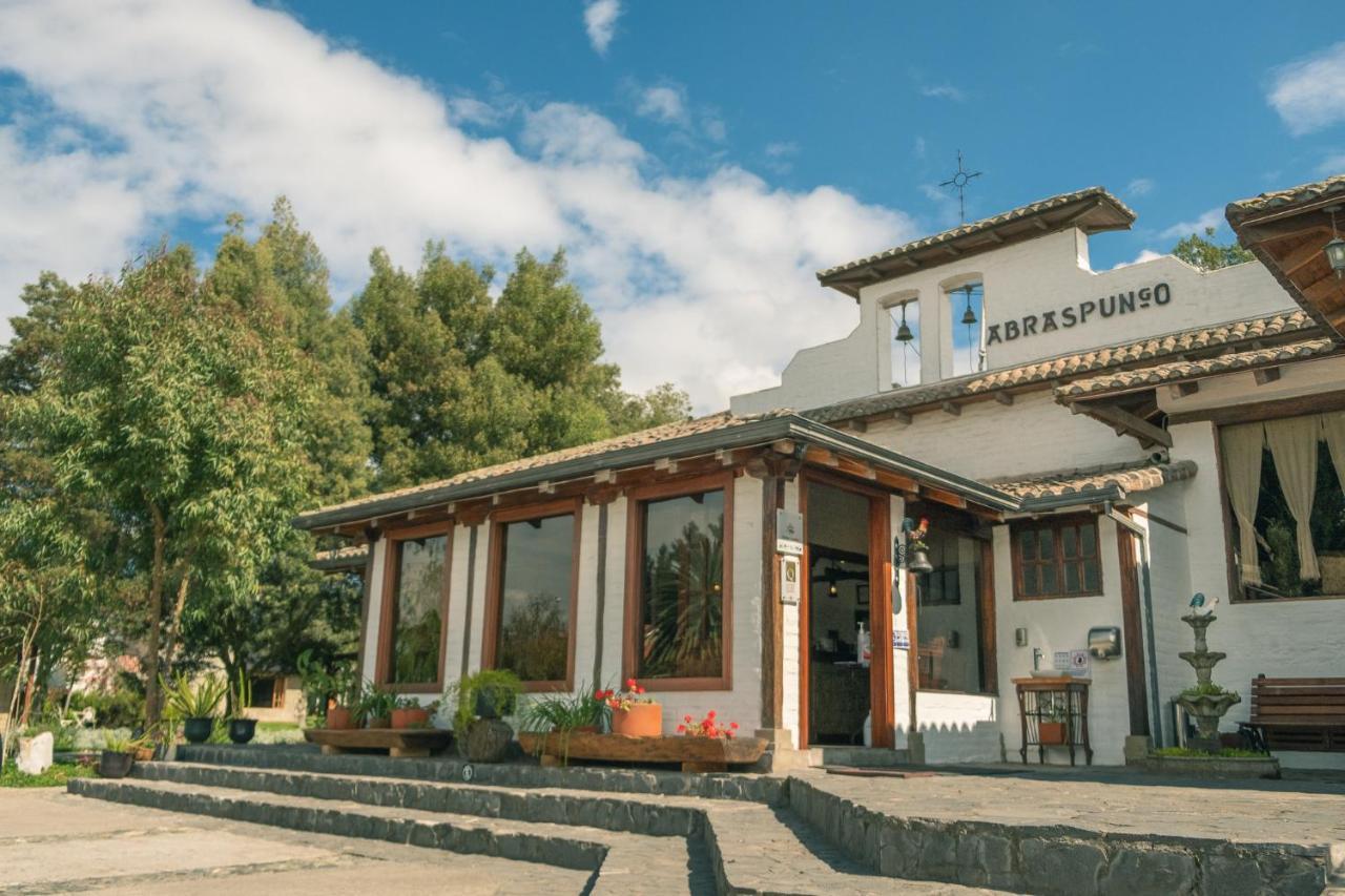 Hotel Hacienda Abraspungo ريوبامبا المظهر الخارجي الصورة